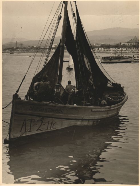 Fishermen in Santander seaport