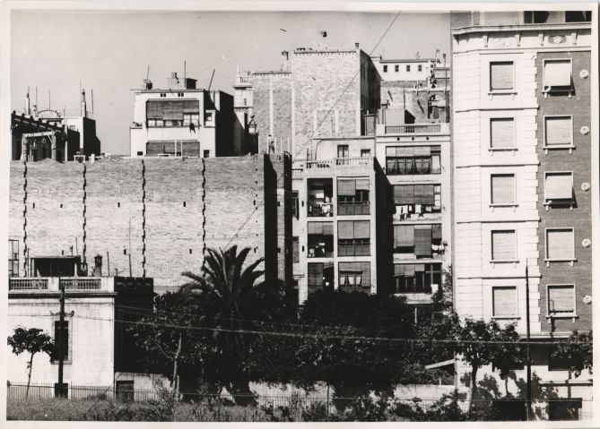 A view of Amigó street, 1952