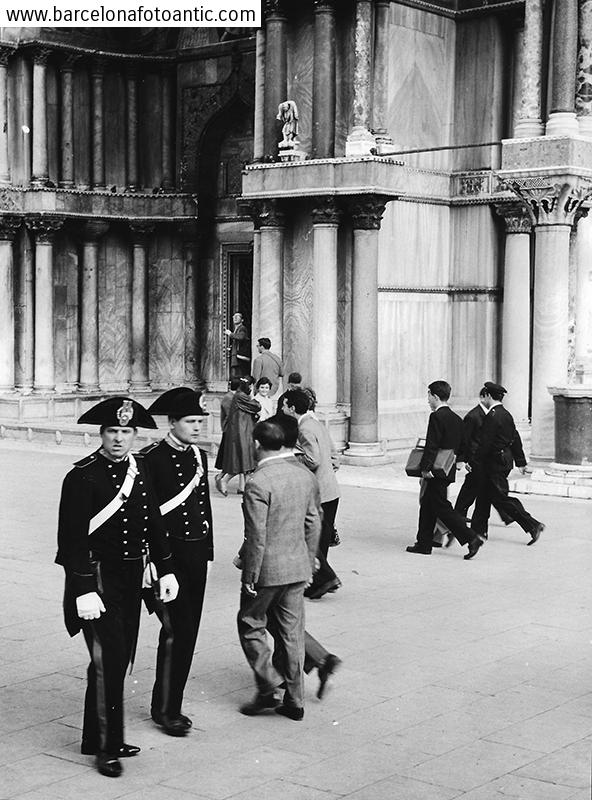 Carabinieri en la Pza. de S. Marcos