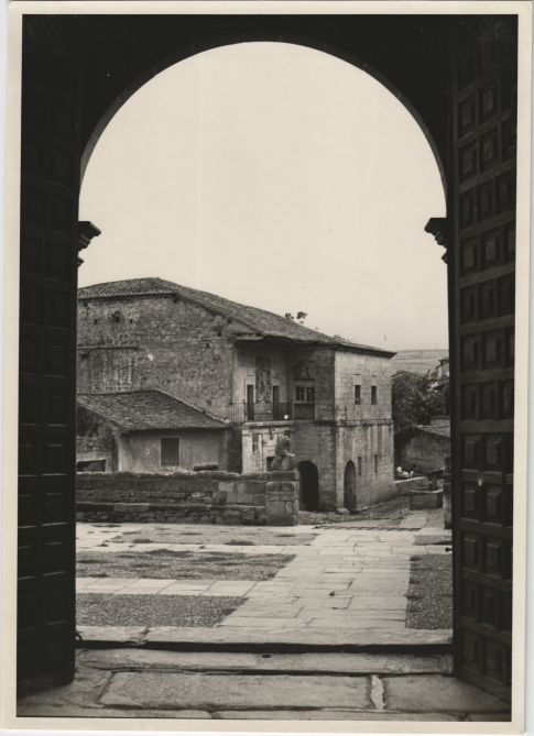 Vistas de la Colegiata Santa Juliana