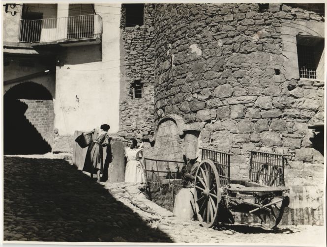 Charlando en Tossa de Mar